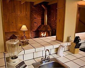 Heavenly Valley Apartahotel 3*